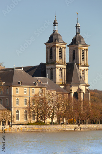 Pont a Mousson - Abbaye des Prémontrés - la Moselle