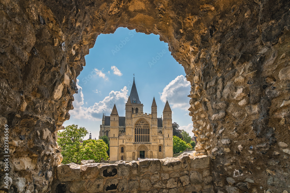 View of the magnificent Rochester Cathedral - obrazy, fototapety, plakaty 