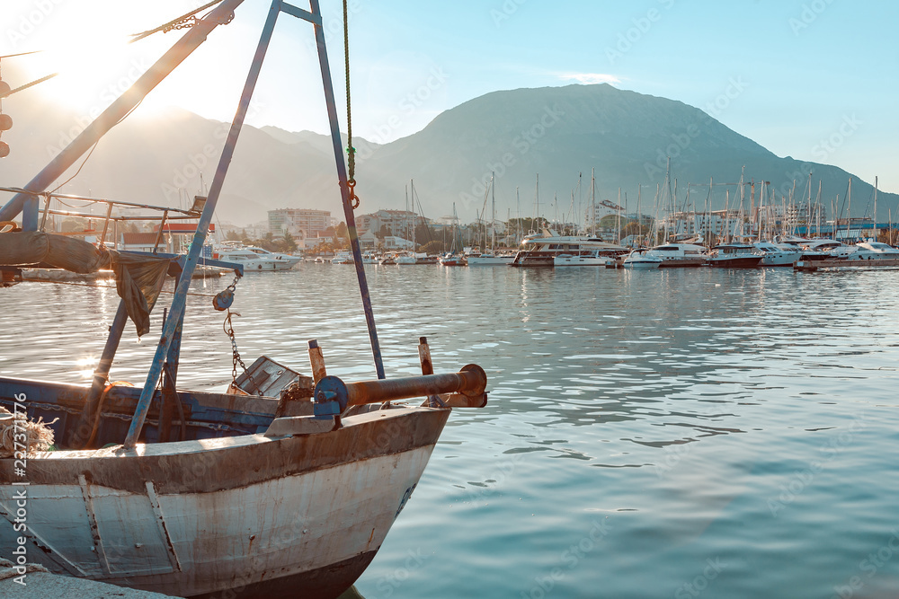 Obraz premium Fishing vessel