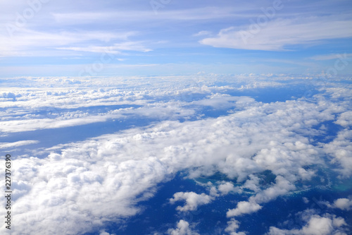 Fototapeta Naklejka Na Ścianę i Meble -  飛行機から見えるうろこ雲