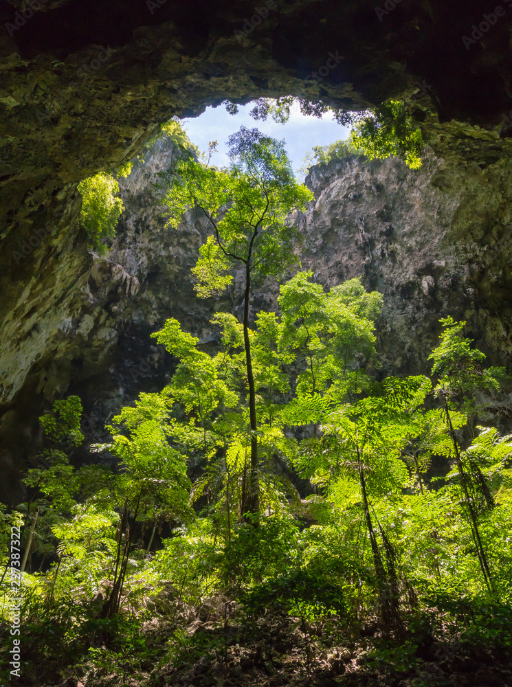 Fototapeta premium Sun Light Hole Phraya Nakhon Cave Prachuap Khiri Khan Thailand Portrait 2