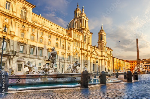 Piazza Navona in Rome at sunset