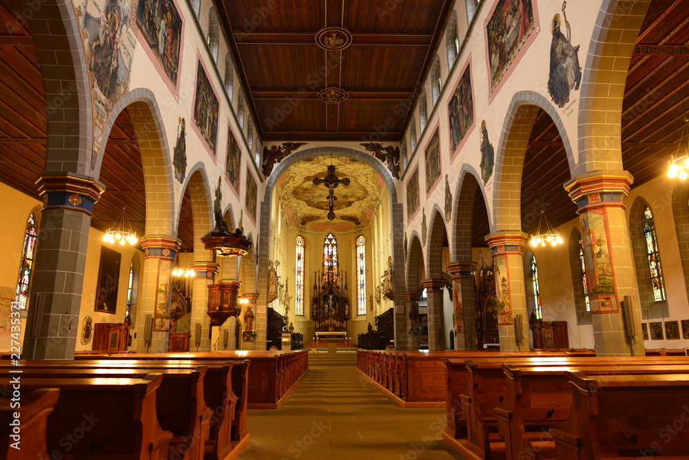Innenansicht der Stephanskirche in Konstanz 