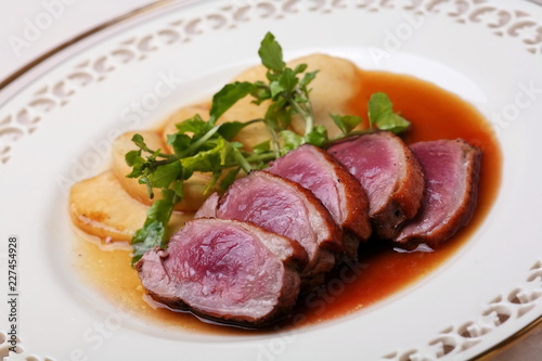 鴨肉のロースト