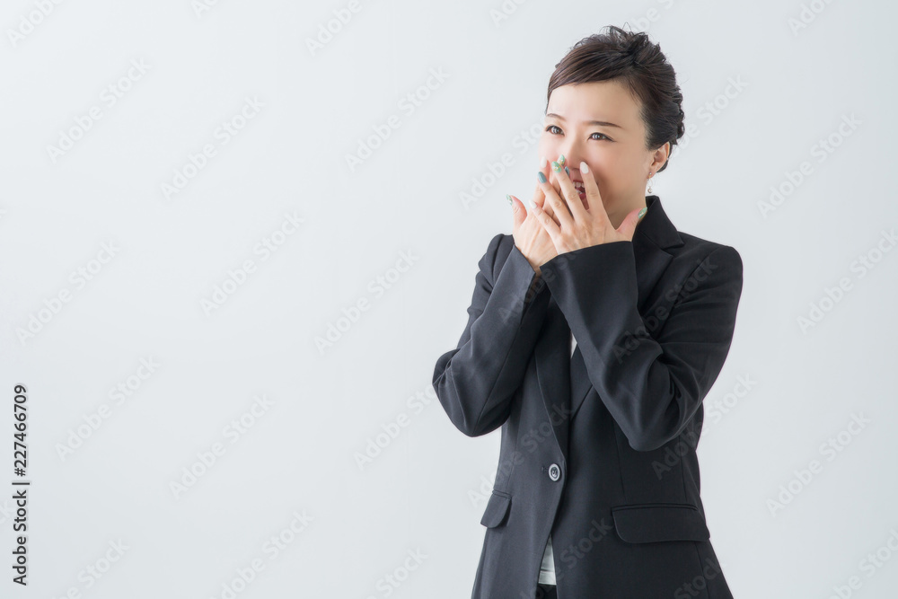 喜ぶ女性 喜ぶ女性
