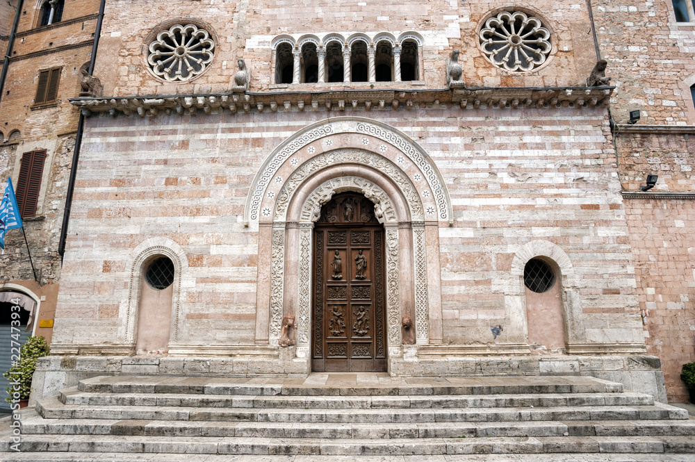 entrance to the cathedral-foligno