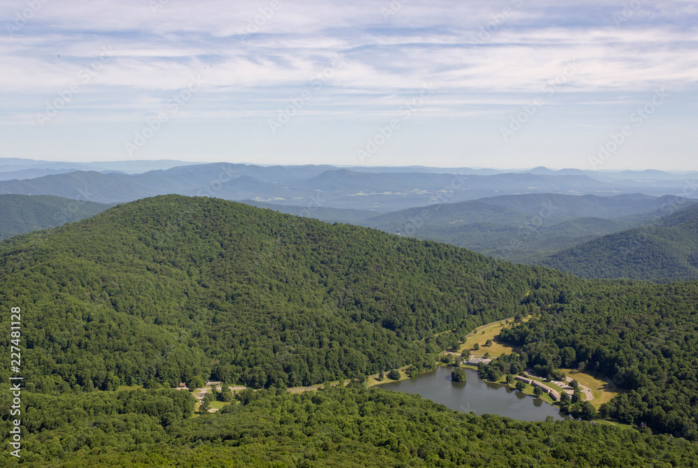 Obraz premium View from Sharp Top Mountain in Virginia