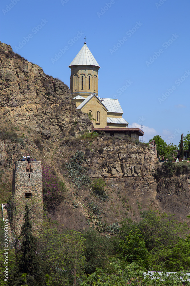 Fototapeta premium .Древняя крепость на горе в Тбилиси.Грузия.Вертикально.горизонтально.
