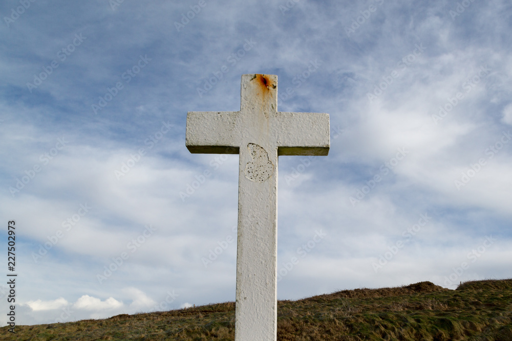 The cross near loe bar in cornwall england uk near the coast 