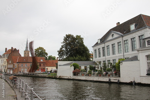 Blick auf Kanal in Brügge photo