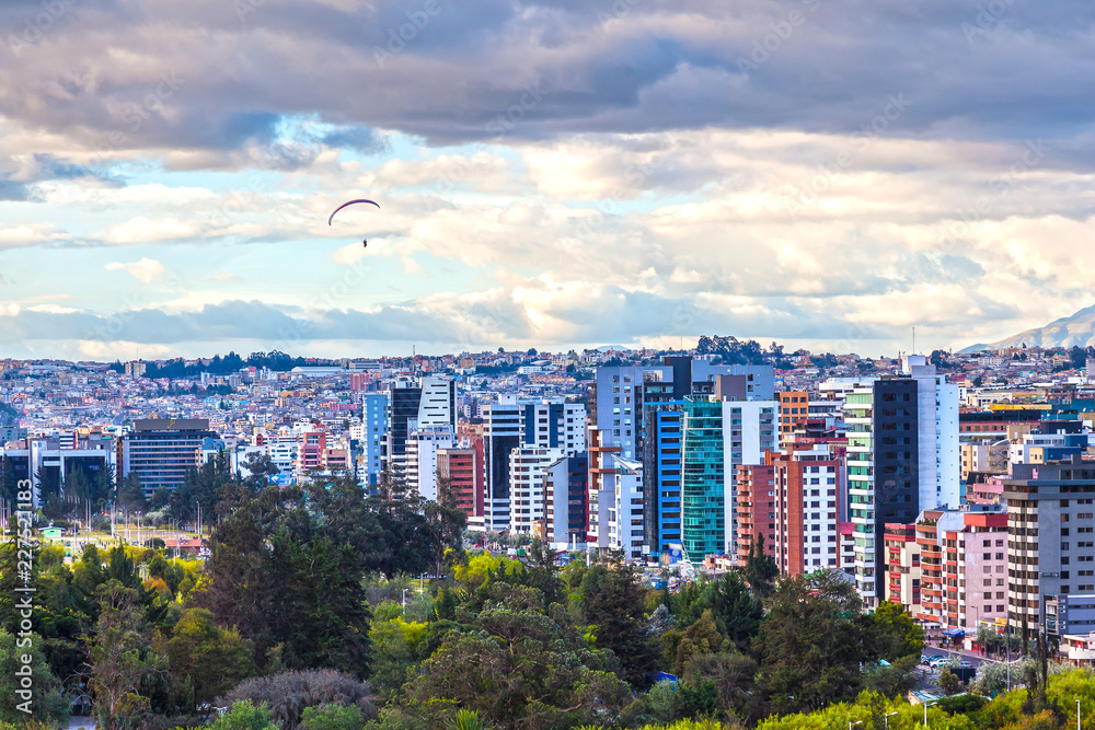 Obraz premium Panoramic view of Quito