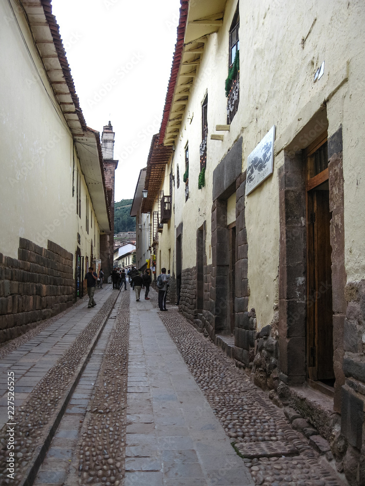 Fototapeta premium „Cuzco, Peru, 20 stycznia 2010: ulice Cuzco”.