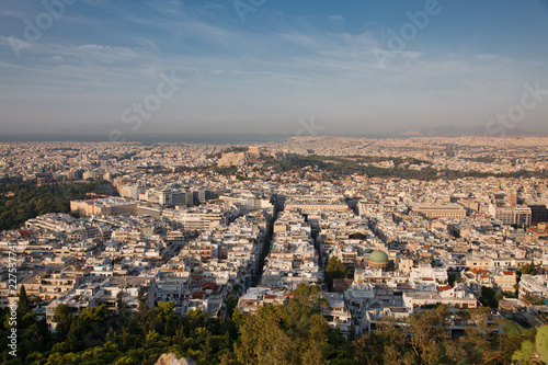 Fototapeta Naklejka Na Ścianę i Meble -  cityscape of Athens in early morning with the Acropolis seen from Lycabettus Hill, the highest point in the city