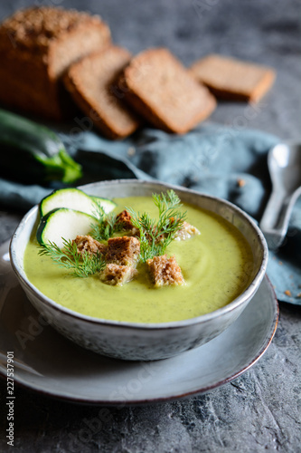 Creamy zucchini soup with croutons