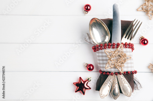 Weihnachten Essen Weihnachtsessen Hintergrund mit Besteck und Serviette