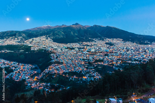 Quito, capital of Ecuador © ecuadorquerido