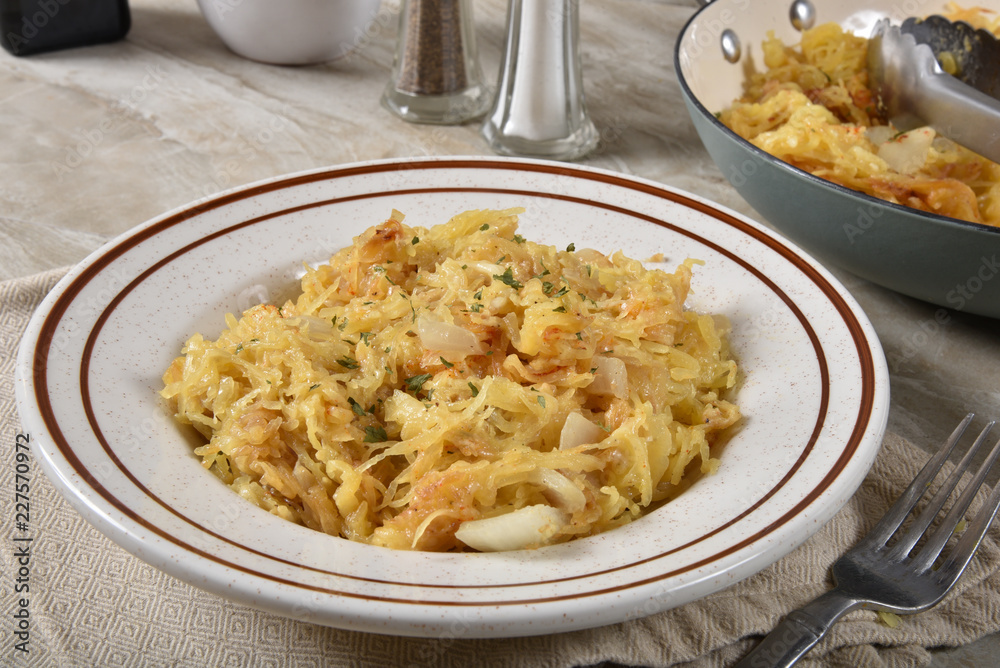 Parmesan garlic spaghetti squash