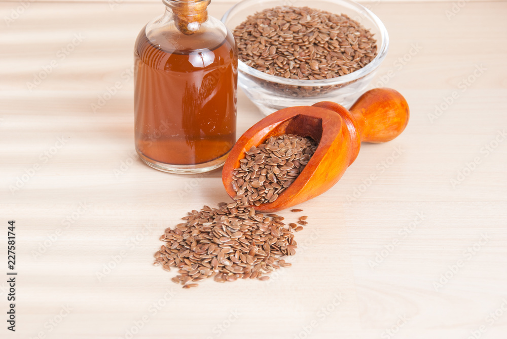 Organic flax seeds - Linum usitatissimum Organic flax seeds - Linum usitatissimum