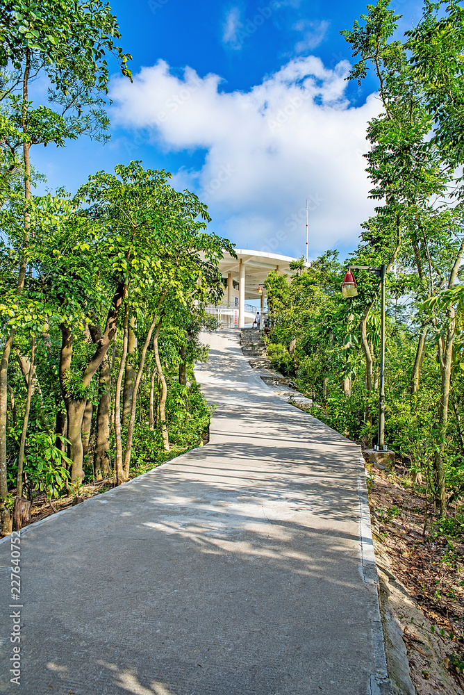 Shenzhen Nanshan Park Mountaineering Road / Mountain Road under Blue Sky and White Clouds Shenzhen Nanshan Park Mountaineering Road / Mountain Road under Blue Sky and White Clouds