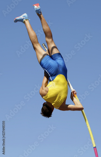 In pole vault event