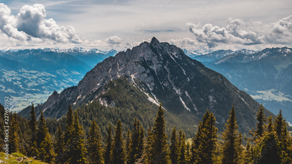Obraz premium Beautiful alpine view at the Achensee - Maurach - Tyrol - Austria
