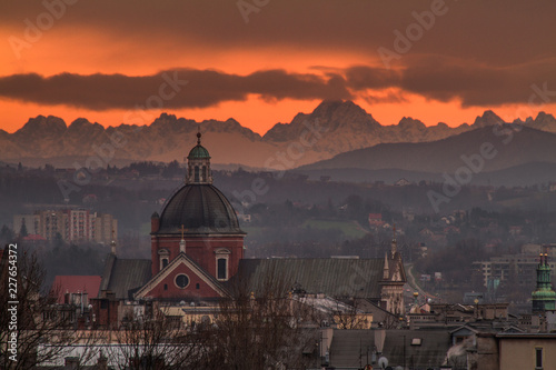 Fototapeta Naklejka Na Ścianę i Meble -  View of the Cracow with tatra mountains