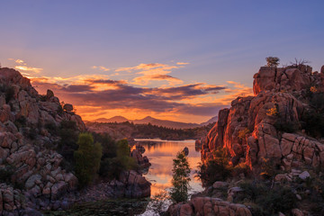 Fototapete Arizona Spiegelung am Watson Lake Prescott  © equigini