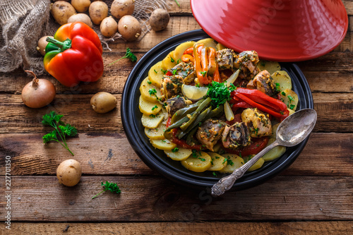Принти на полотні Moroccan fish tagine with chermoula, red peppers and potato