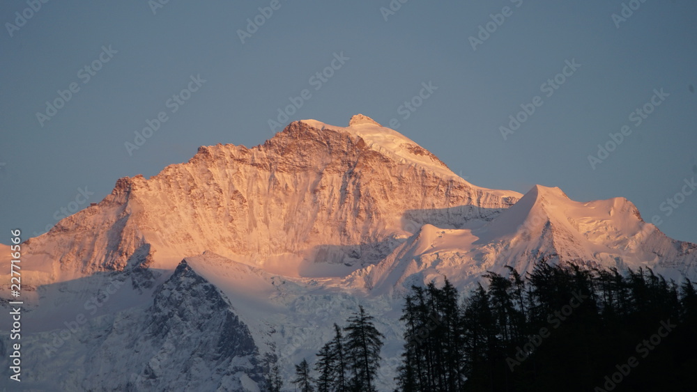 Jungfrau bei Sonnenuntergang, Interlaken, 27042016
