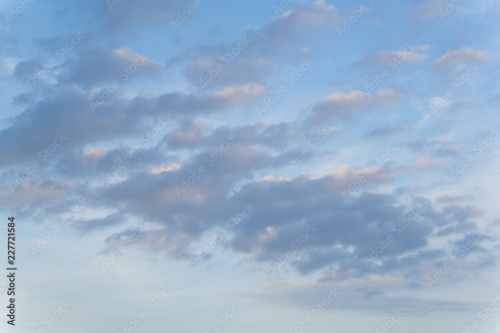 Obraz premium 空と雲・背景用素材 10月 夕暮れ