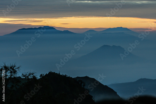 Vulkan Mount Bromo auf Indonesien im Sonnenaufgang