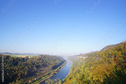 Sächsische Schweiz und Elbe im Herbst