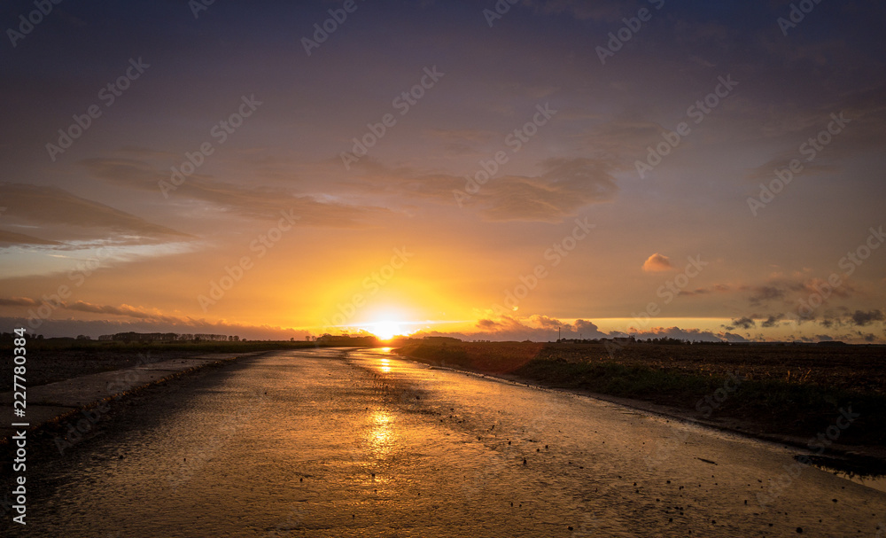 Obraz premium sunset after rain