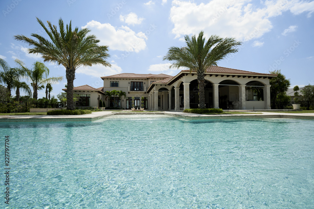 Fototapeta premium swimming pool in luxury hose