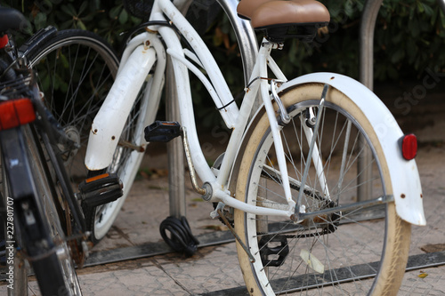 bicicleta blanca