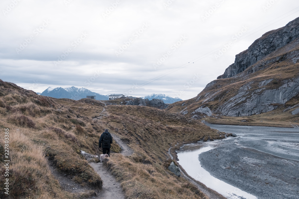Wandern mit Hund in der Schweiz
