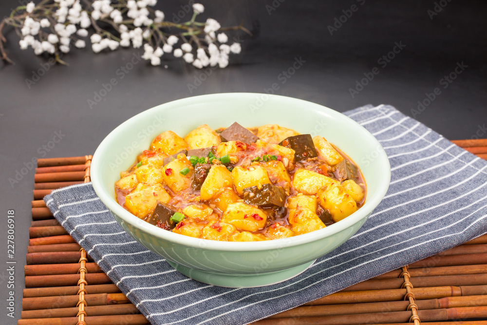 Stewed potatoes with spicy pig blood Stewed potatoes with spicy pig blood