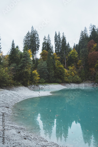 Obraz na płótnie Bergsee in der Schweiz w salonie