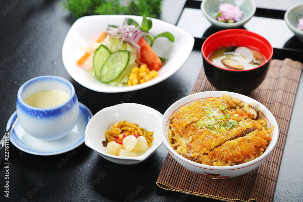 A combination photo of Japanese edo cuisine A combination photo of Japanese edo cuisine
