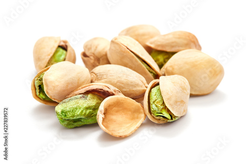 heap of ripe pistachio isolated on whtie background