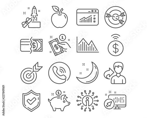 Set of Target, Contactless payment and Payment method icons. Investment graph, Web traffic and Innovation signs. Targeting, Saving money symbols. Targeting, Give money, Investment infochart. Vector