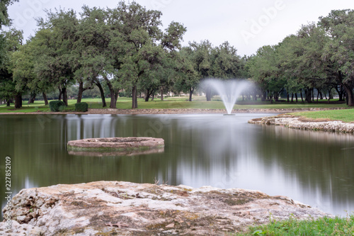 Fototapeta Naklejka Na Ścianę i Meble -  Golf Course Pond