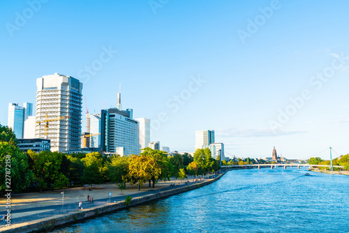 Frankfurt am Main skyline © topntp
