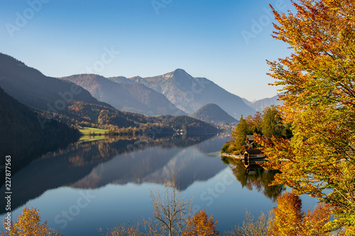 Fototapeta Naklejka Na Ścianę i Meble -   Ansichten Grundlsee in der Steiermark Österreich