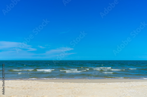 Soft wave on the beach © noppharat