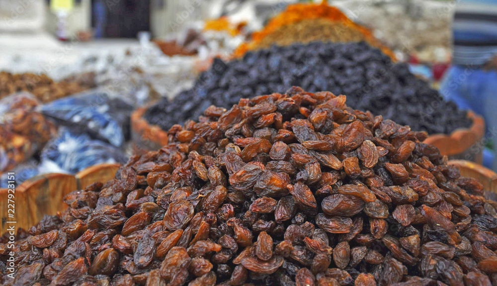 Obraz premium Dried Fruits In Marketplace