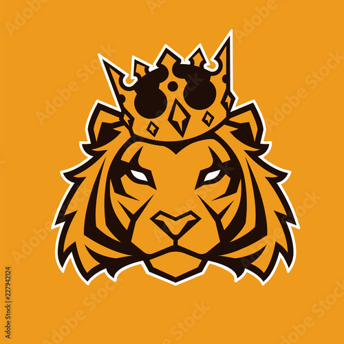 Fototapeta Naklejka Na Ścianę i Meble -  Tiger in Crown Vector Mascot