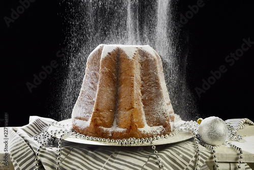 PANDORO DI NATALE