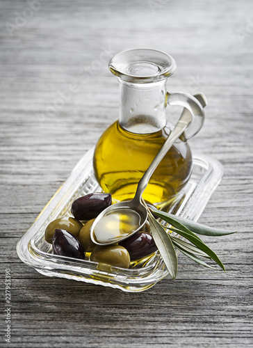 Olive oil photo