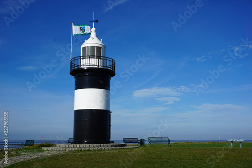 historischer Leuchtturm an der Nordsee